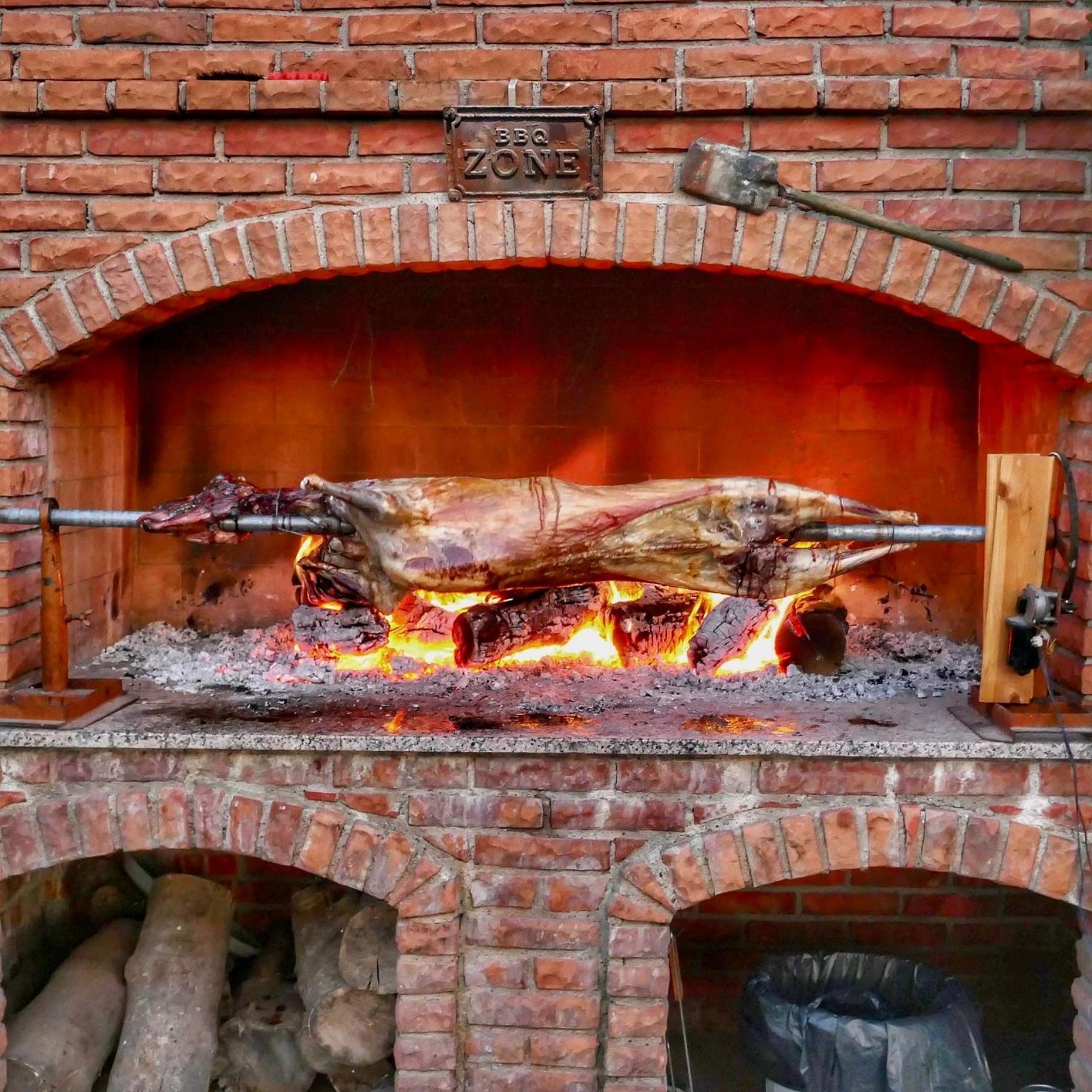 Hotel Villa Ballkan Grilë エクステリア 写真